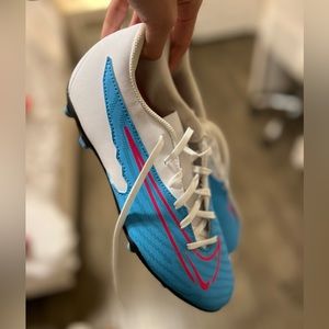 Girls Nike Soccer Cleats